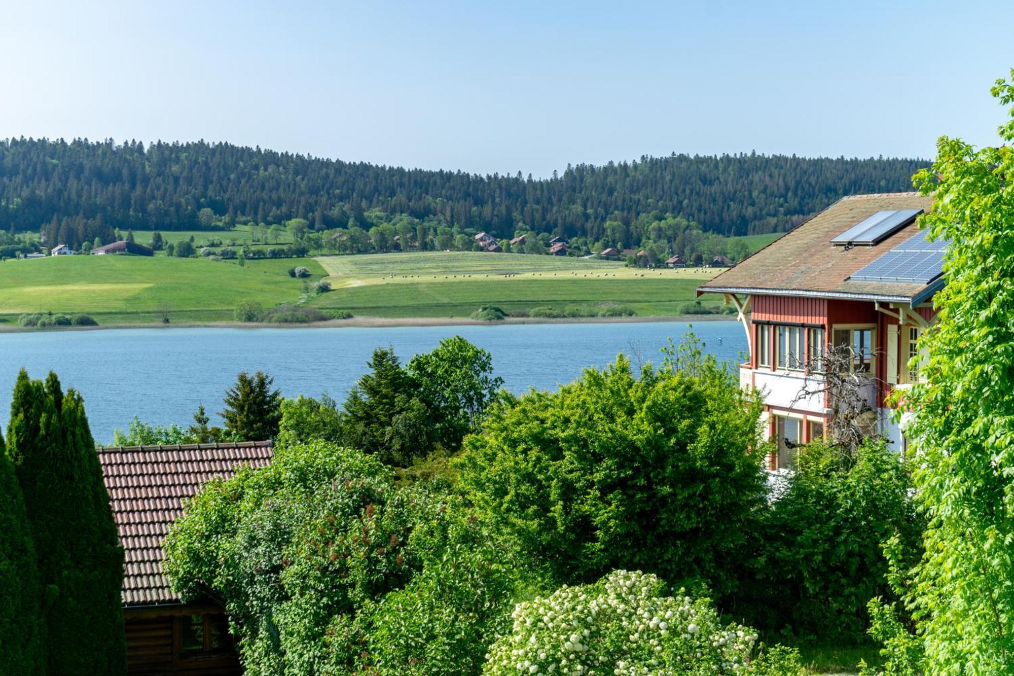 Hotel-Restaurant Le Lac Malbuisson Exterior foto