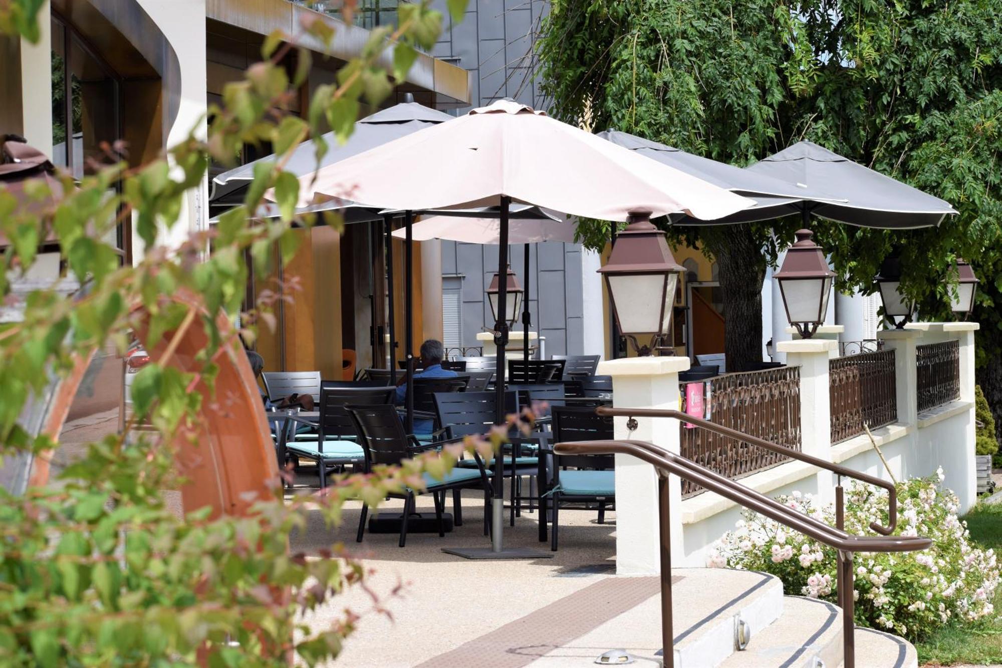 Hotel-Restaurant Le Lac Malbuisson Exterior foto